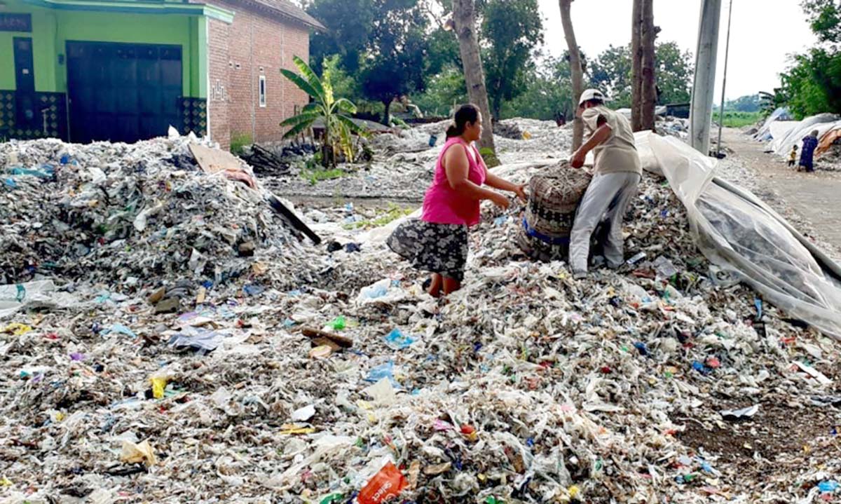 Dilema Sampah Plastik Impor, Antara Peluang dan Ancaman 